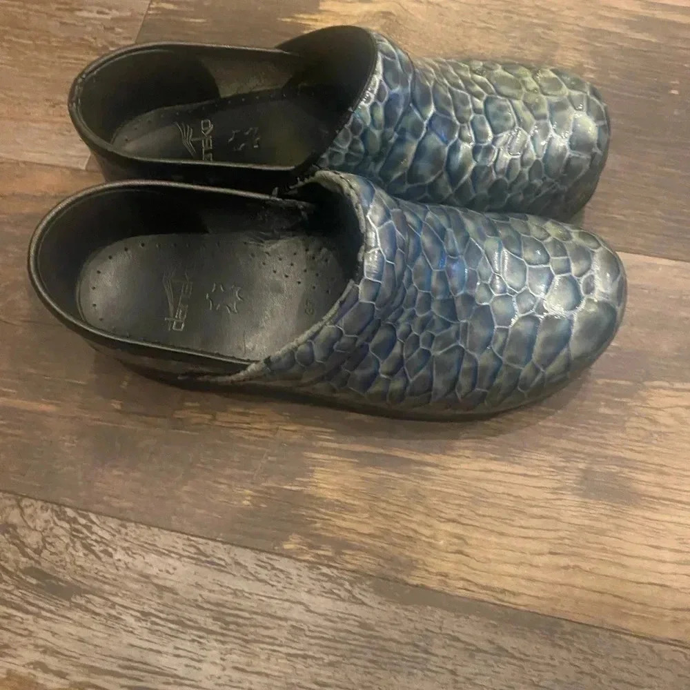 Dansko Blue Teal Mermaid Scales Women's Clogs Size 37 US 6.5-7